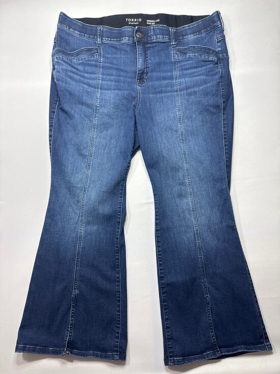 torrid Denim - Torrid Women's‎ Bombshell Flare Super Soft Blue  Jeans - 26S (44x28.5)*
